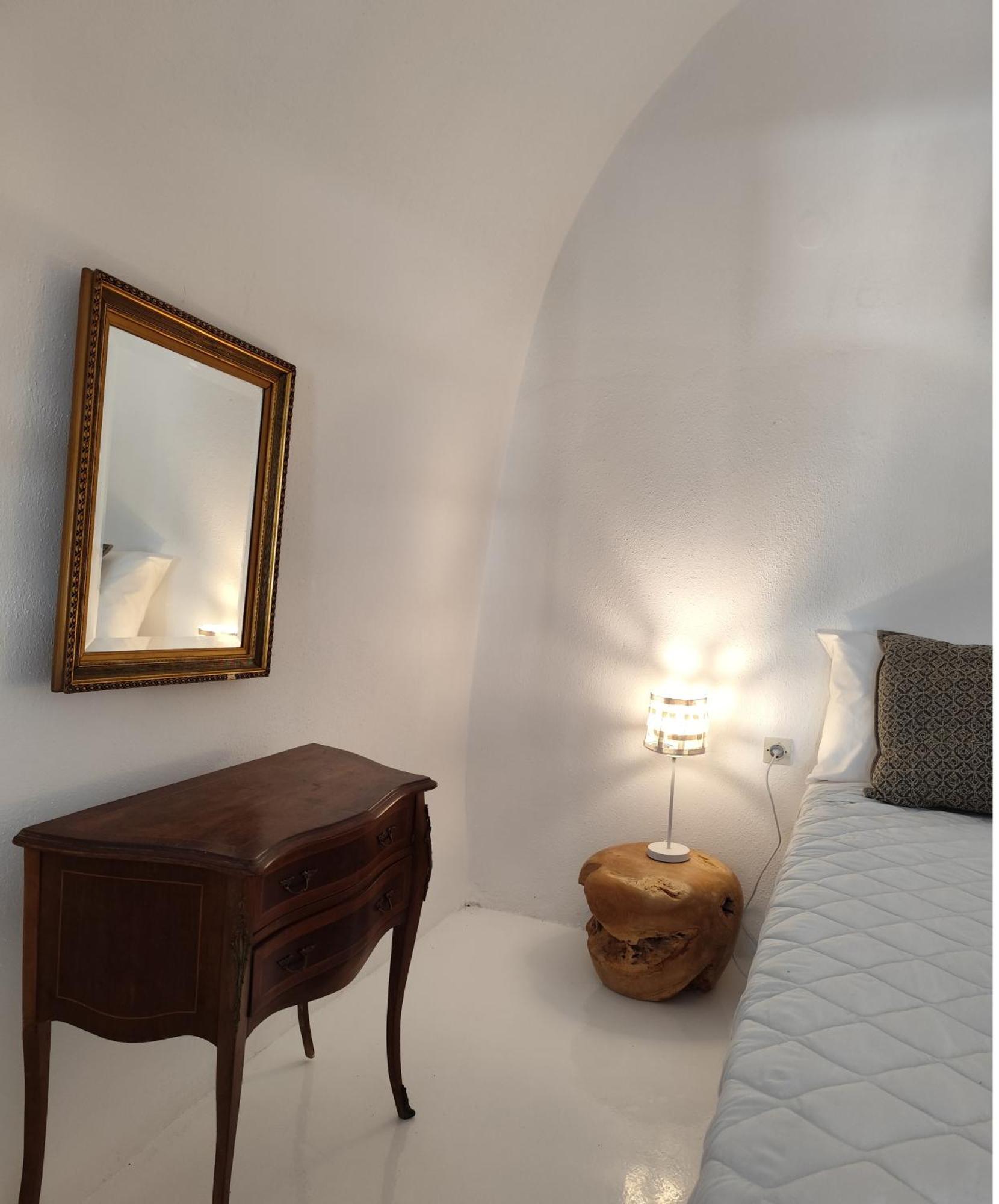 The Magic Luxury Cave Suites Vóthon Exteriör bild